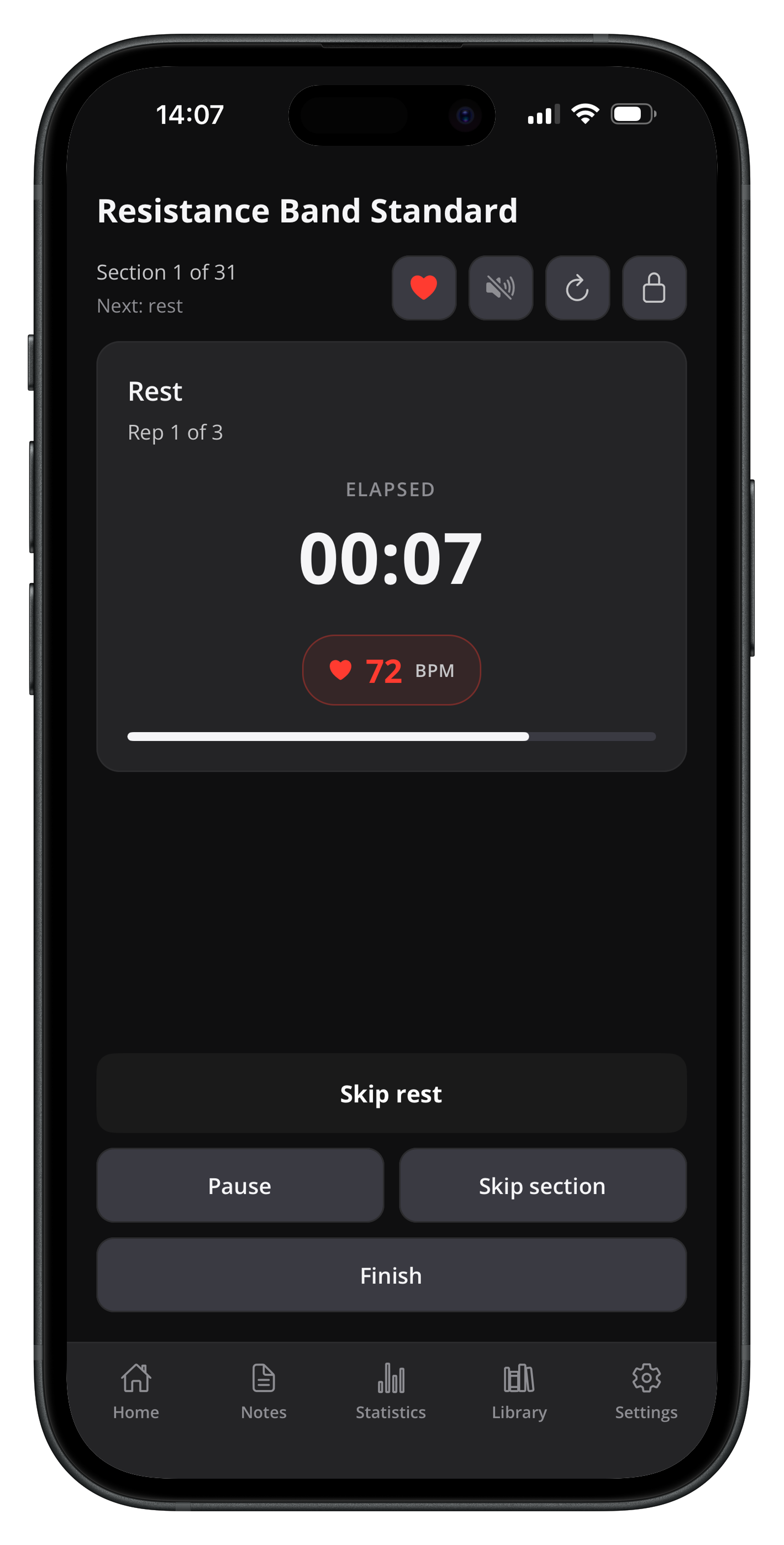 Timed rest between reps with live HR